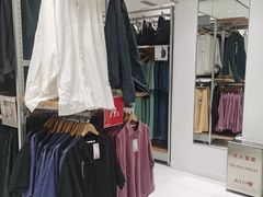 -优衣库(北京万柳华联购物中心店)