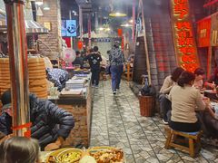 -破瓦寒窑·地摊烤羊排