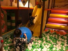 -菲拉拉漫温泉(东环路店)