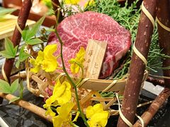 -山川小町·极番烧肉(新地假日广场店)