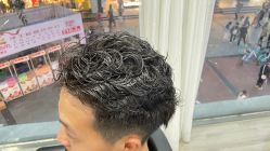 -诗悦发型SALON·圣罗兰店