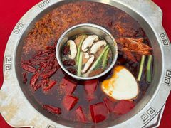 -山城年华老火锅(玉林店)