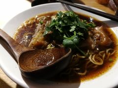 半斤半肉拉面-厝内小眷村(天河南一路店)