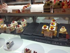 -巴黎贝甜(大宁国际商业广场店)