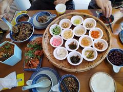 -包整·丝娃娃(一览甲秀楼风景店)