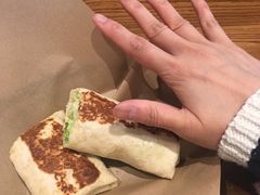 鲜虾牛油果布里特卷套餐-Taco Bell 塔可贝尔(东方明珠店)
