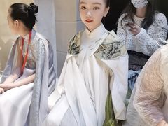 -翎秀服装模特
