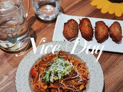 -Dragon Pizza•圆脸龙披萨·牛排餐厅