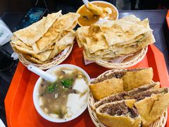 -方中山胡辣汤(成都首店)