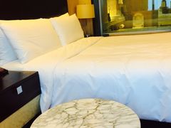 -上海龙之梦万丽酒店