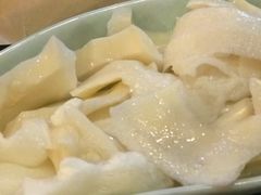 空运牛黄喉-臻馆小龙虾