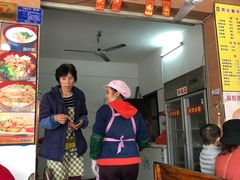 门面-周记蟹仔粉(侨港风情街店)