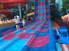 -青岛东方影都融创水世界