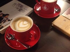 拿铁咖啡-太平洋咖啡(市府恒隆二店)