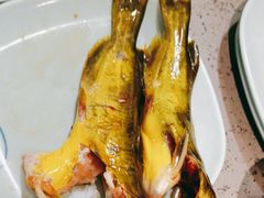 -金滏山烤肉·海鲜·火锅自助餐厅(襄阳万达店)