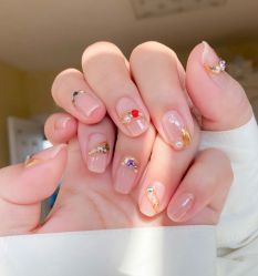 -悦指间美甲美睫