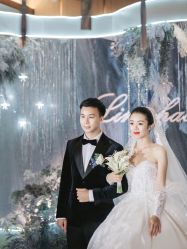 -伯瓷皇后婚纱艺术空间