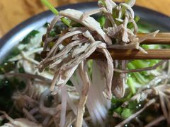 -老五鸡丝豆花面粉(瑞金北路68号院店)
