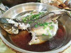 -红旗山庄(圭峰山店)