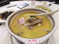 -上海怡沁园度假酒店