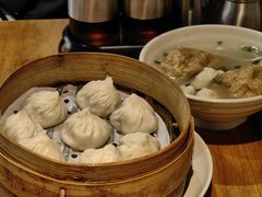 鲜肉小笼包-万寿斋(IST艾尚天地店)