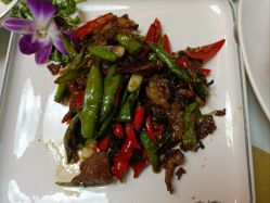 -鑫淼餐饮娱乐中心(江东街店)