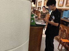 -秘密旅行Bonjour(黑金冠 江南西店)