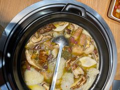 -一朵菌·野生菌探索家火锅(南亚店)