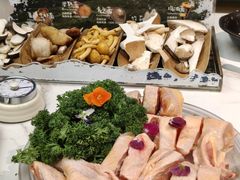 -芸山季·云南山珍菌火锅(南翔印象城MEGA店)