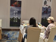 -荣粤酒家·融合粤菜·海鲜火锅