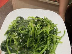 蒜蓉炒空心菜-鑫悦楼煎蟹·16年海鲜大排档