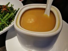 番茄玉米煲龙骨-汤城小厨•粤菜•靓汤(苏州街店)