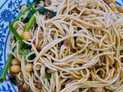 -渝之汇牛肉豌杂面