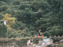 -安吉龙王山峡谷漂流