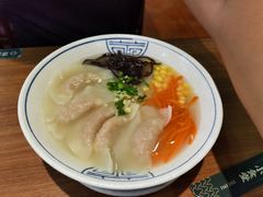 顺德鱼皮角米线-冯不记米坊(凯德广场店)