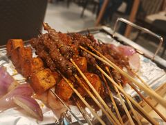 -烤满分·东北烧烤(首经贸店)