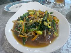 -汗腾格里·风味餐厅(新疆驻京办店)