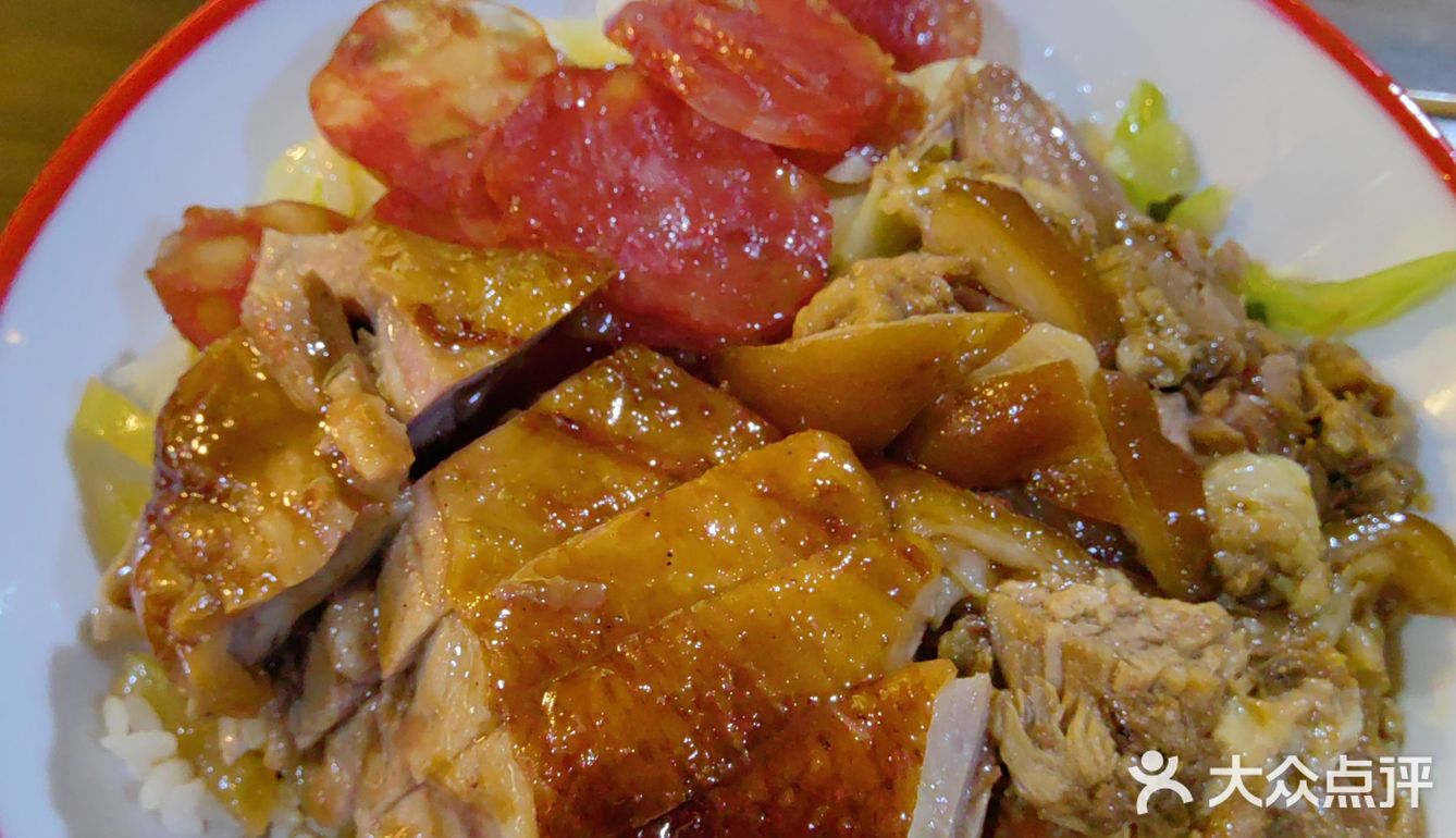 江汉路附近的宝藏广式烧鹅饭，一口穿越到广东