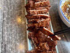 -今鲜源酒店·海鲜锅贴青岛菜(新湛路店)