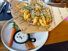 -Mark&Mars Restaurant
