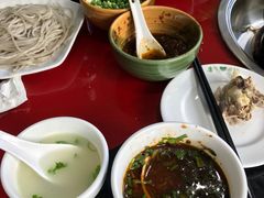 -南渝食府.墨脱石锅松茸鸡