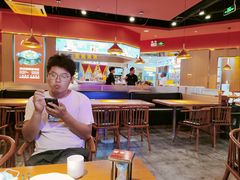 大堂-蜀香三绝·牛蛙·烤鱼·天府炒鸡(安丘泰华店)