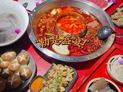 -谭鸭血老火锅(万象九宜城店)