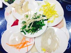 -桥香园云南过桥米线(金马碧鸡店)