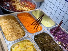 自助取餐区-三兄弟高炉烧饼