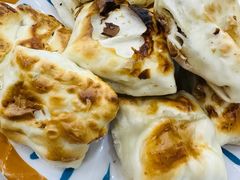 烤包子-努拉洪鸡蛋面馆