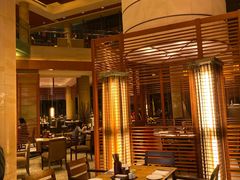 大堂-松山湖凯悦酒店·Café自助餐厅·周末火舞秀表演