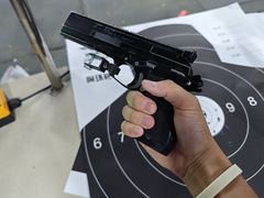 -都市枪神实弹射击俱乐部