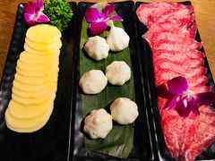 -三人行骨头王火锅(长寿店)