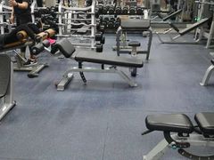 -立峰超越健身中心(先天下店)